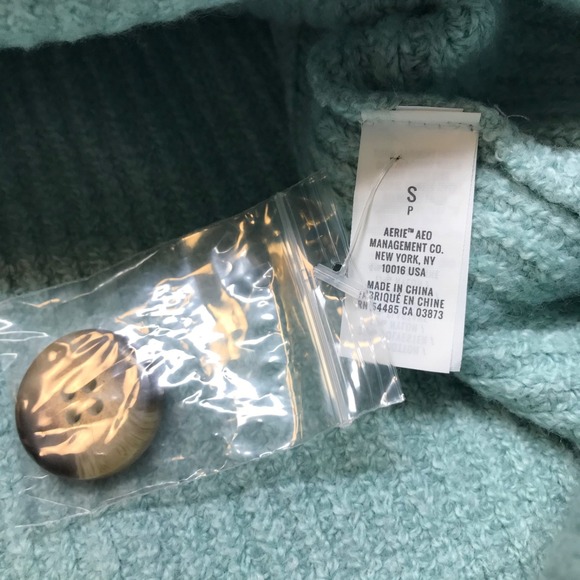 Aerie AEO Cardigan Sweater Womens Size S Green Oversized Button Spring Pockets - Picture 6 of 10